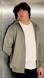 New drop! Curated, minimal, essential 🖤
Shop the new collection monochromeshop.co