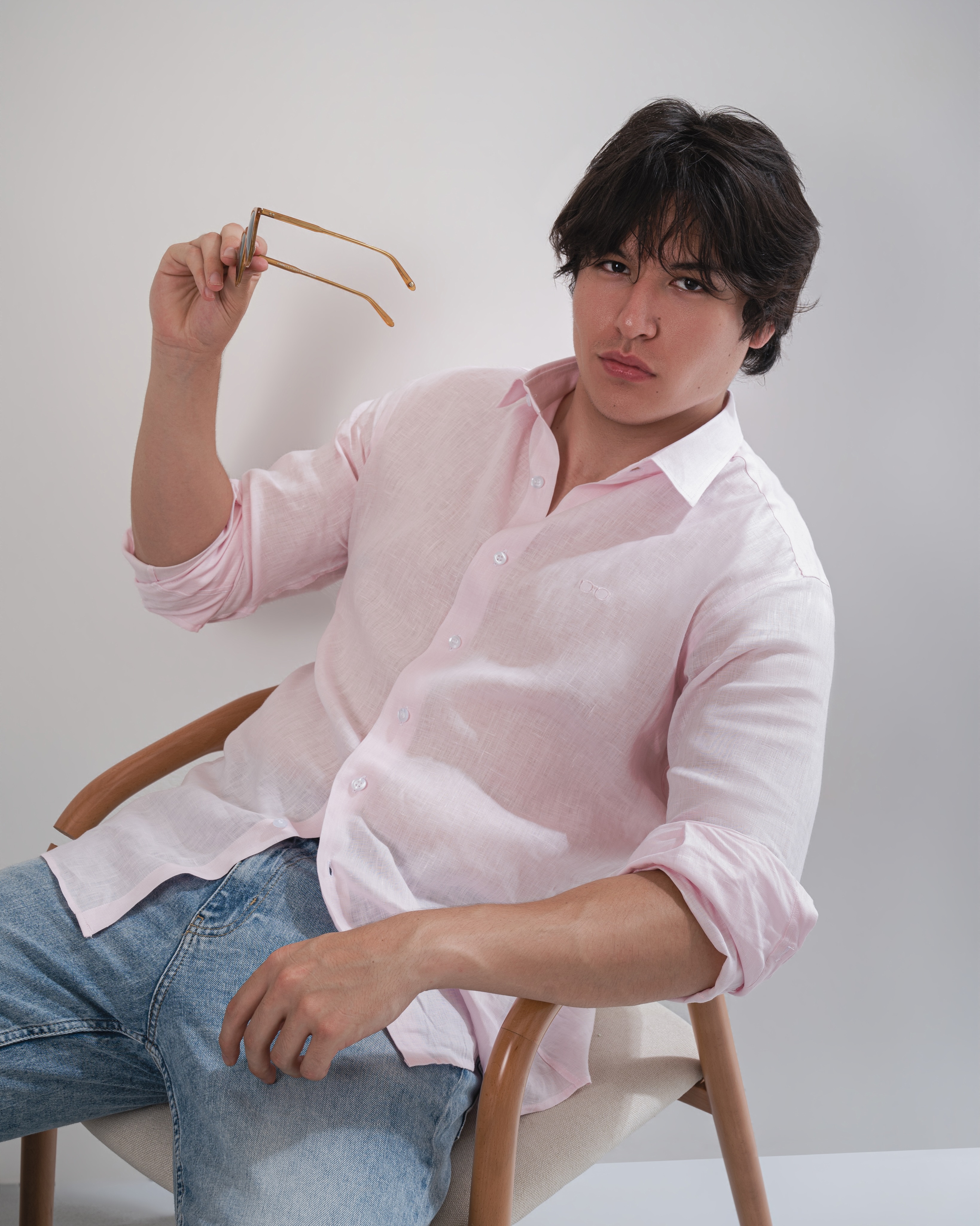 If you’ve had your eye on the Pink Linen Shirt but couldn’t get your size, now is the time.
The second drop has arrived fresh, effortless, and made for summer.
Shop yours before it sells out again.