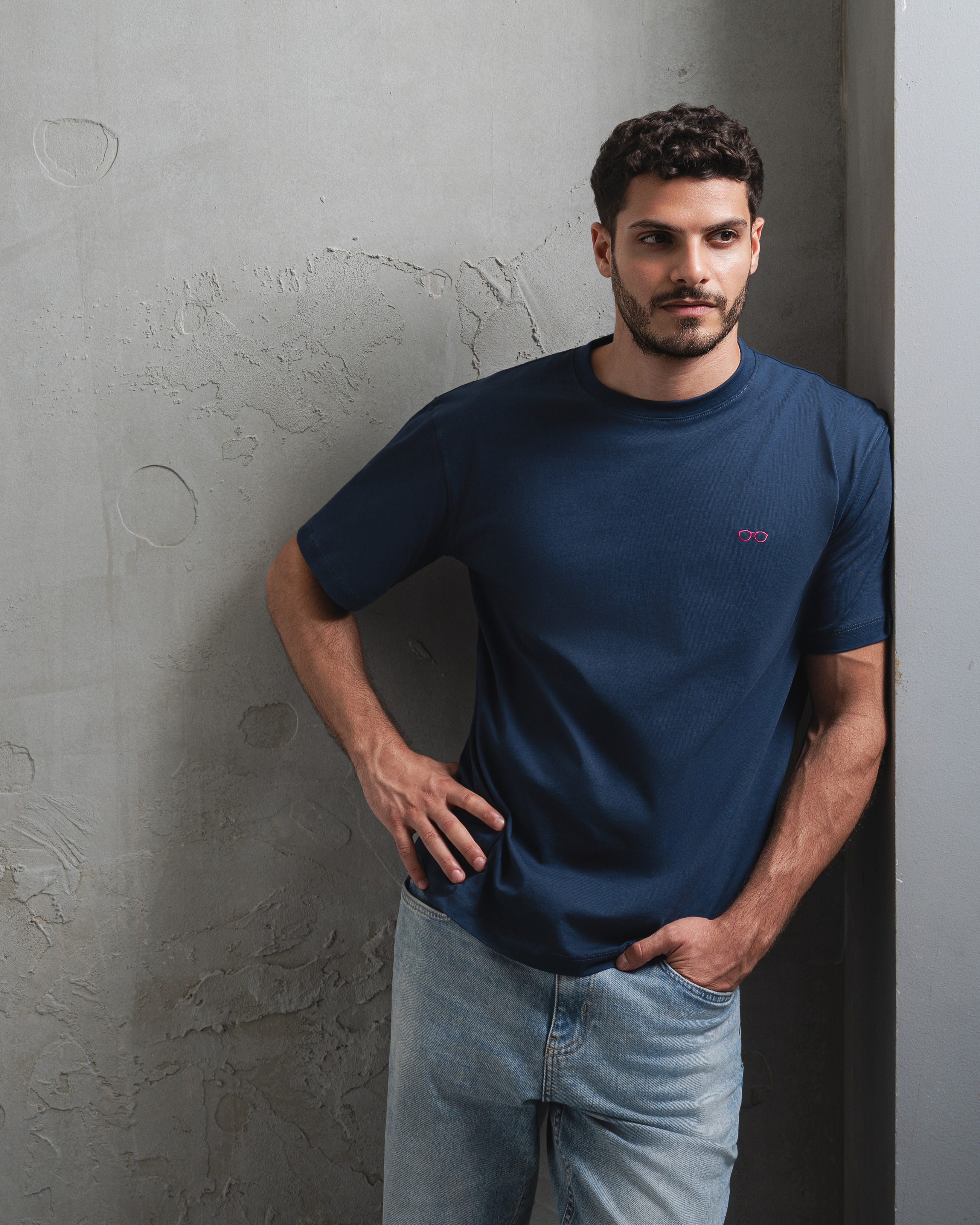 Meet the Pop Tee an everyday classic refreshed with a playful burst of color, perfect for bright summer days.