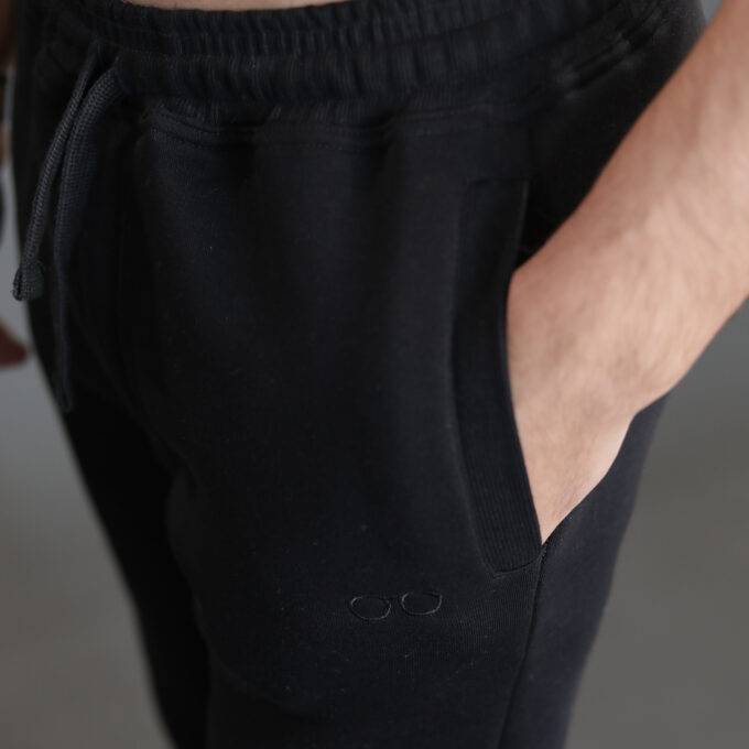 black sweat pants
