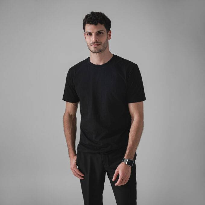 Minimalist Tee / Crewneck / Black