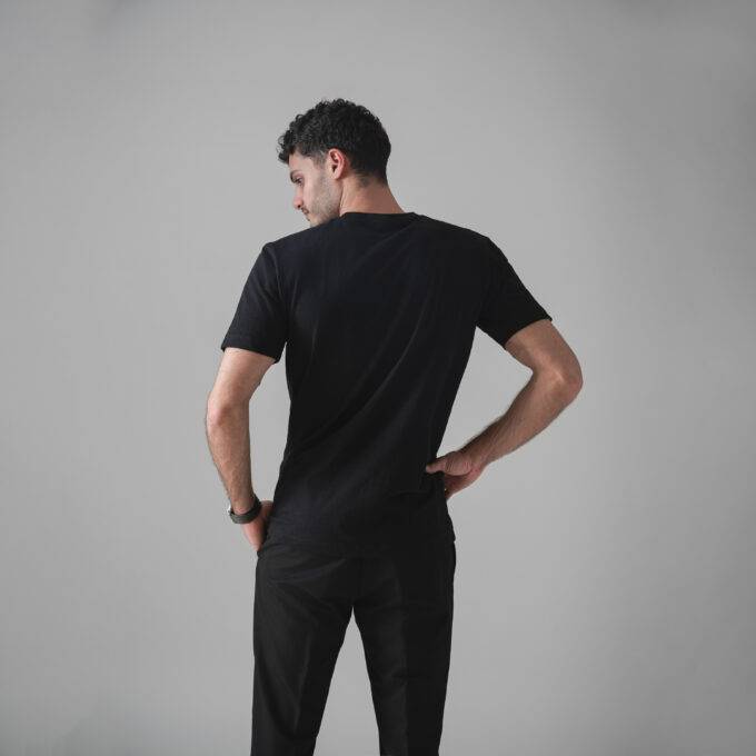 Minimalist Tee / Crewneck / Black