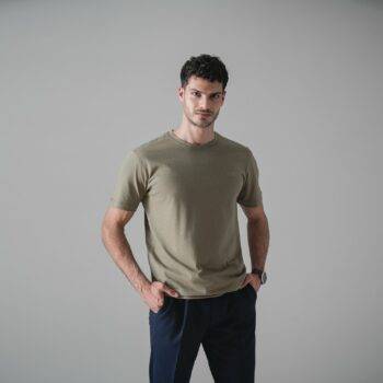 Minimalist Tee / Crewneck / Kaki