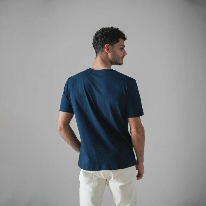 Minimalist Tee / Crewneck / Navy